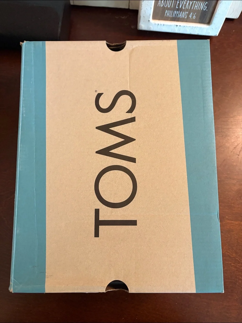NIB TOMS Youth Charlie Black Matt PU Nubuck Chelsea Ankle Boots - Size 4 NWT